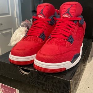 Air Jordan Retro4 SE “FIBA”